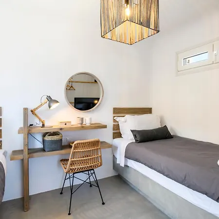 The Mykonist Merchia & *