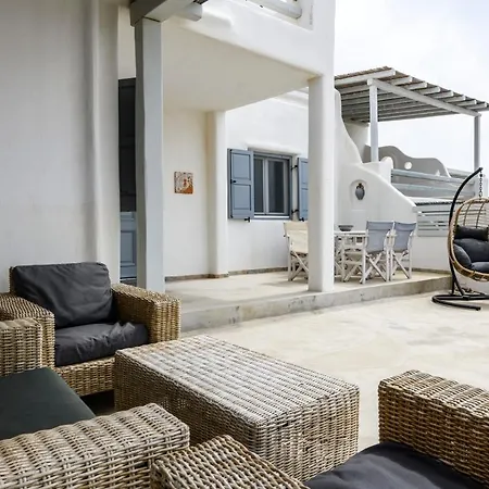 The Mykonist Merchia & *