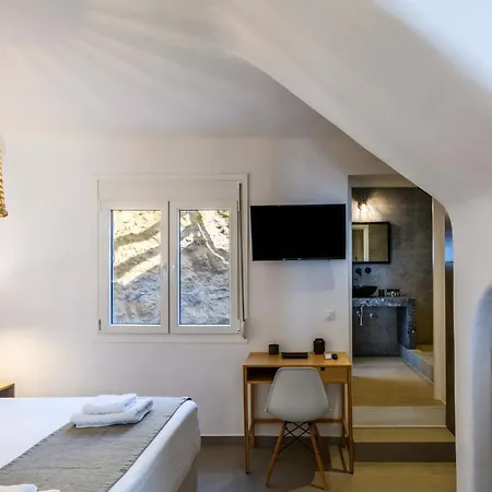 The Mykonist Merchia & Holiday home