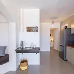 The Mykonist Merchia & בית נופש Merchia Beach