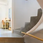 בית נופש The Mykonist Merchia & Merchia Beach