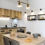 The Mykonist Merchia & בית נופש Merchia Beach