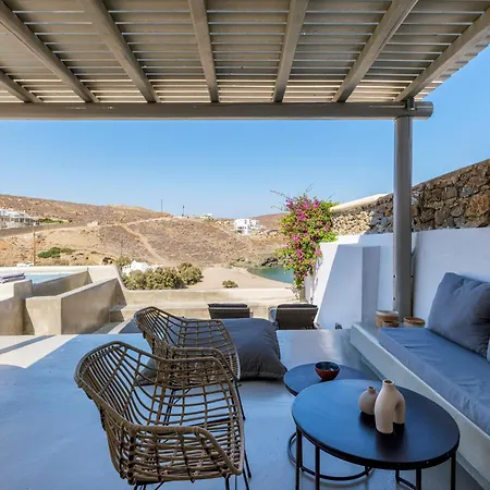 The Mykonist Merchia & Holiday home *