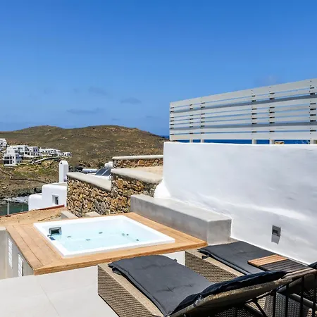 The Mykonist Merchia & Holiday home *