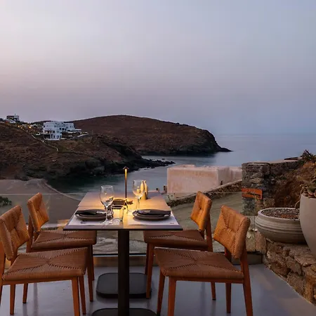 The Mykonist Merchia & Holiday home *