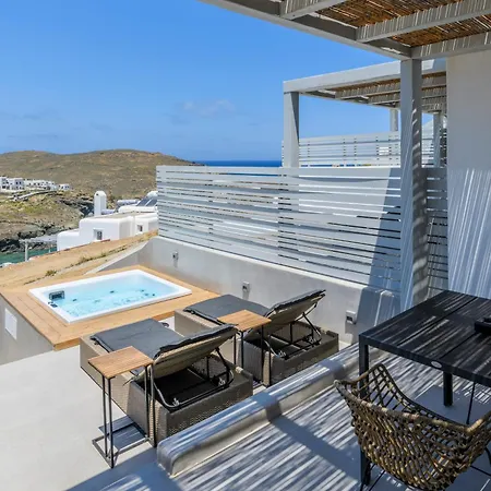 The Mykonist Merchia & Holiday home Merchia Beach